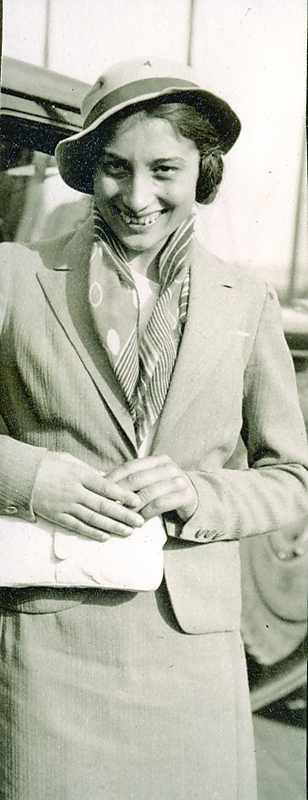 Noor Inayat Khan, 1938