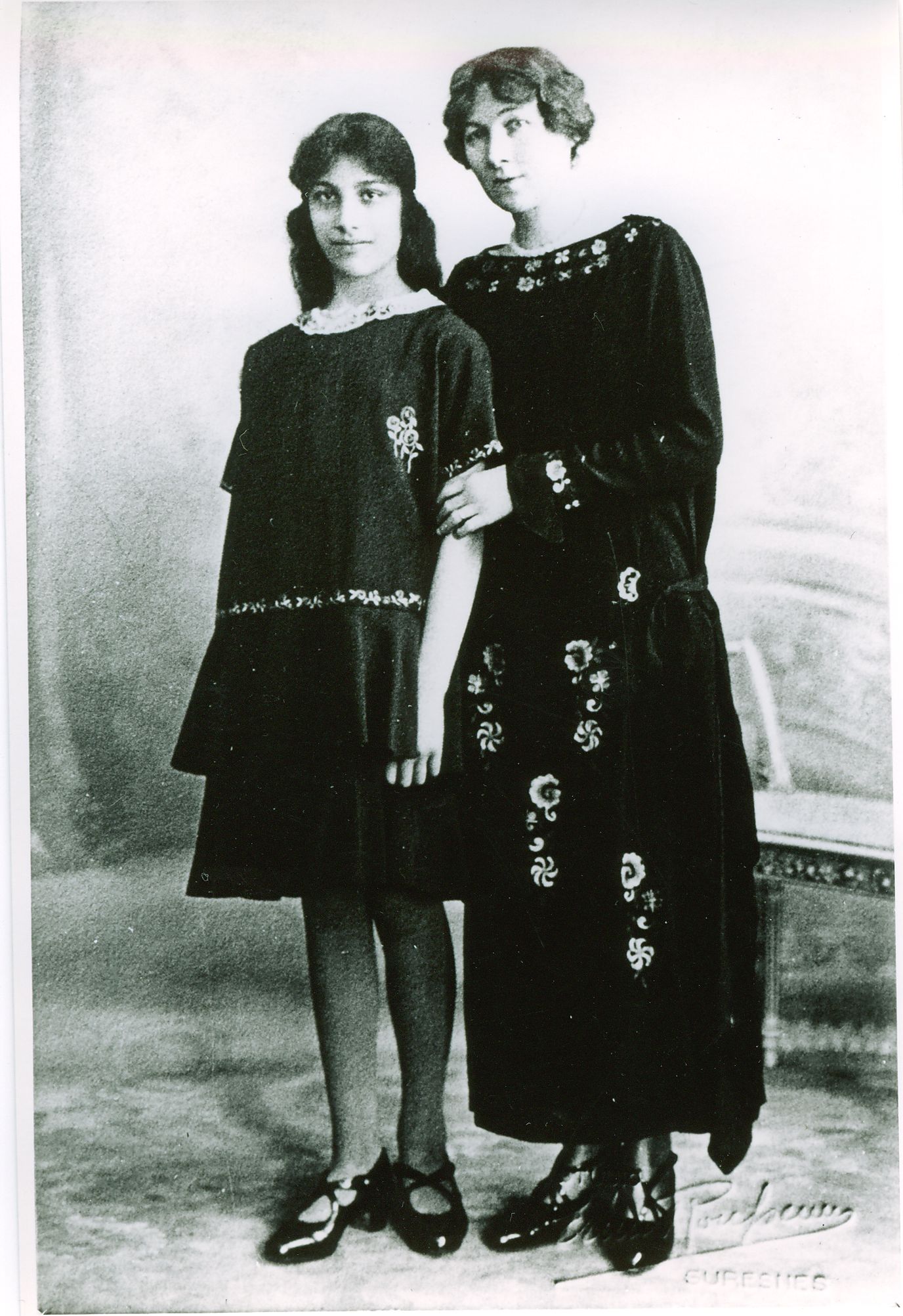 Noor and Ameena Begum, 1928, Suresnes, France.